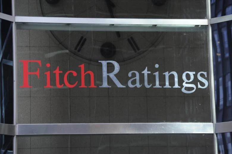 Αναβαθμίζει τις ελληνικές τράπεζες η Fitch  Σταθερό το Outlook