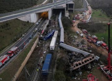 Ιερά Σύνοδος: Μνημόσυνο για τα θύματα του σιδηροδρομικού δυστυχήματος στα Τέμπη